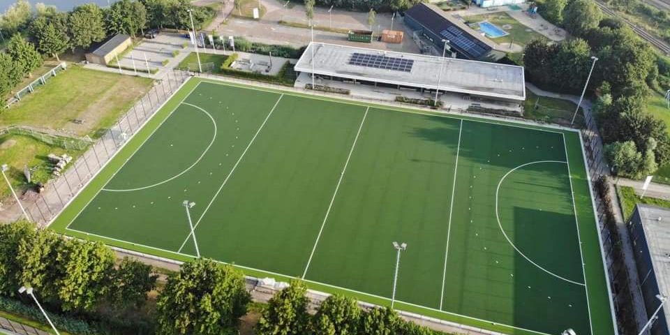 realisatie hockeyveld MHC Weesp realisatie hockeyveld MHC Weesp